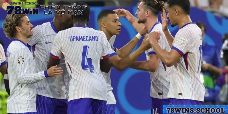 Pháp là đội tuyển được đánh giá cao nhất bảng D